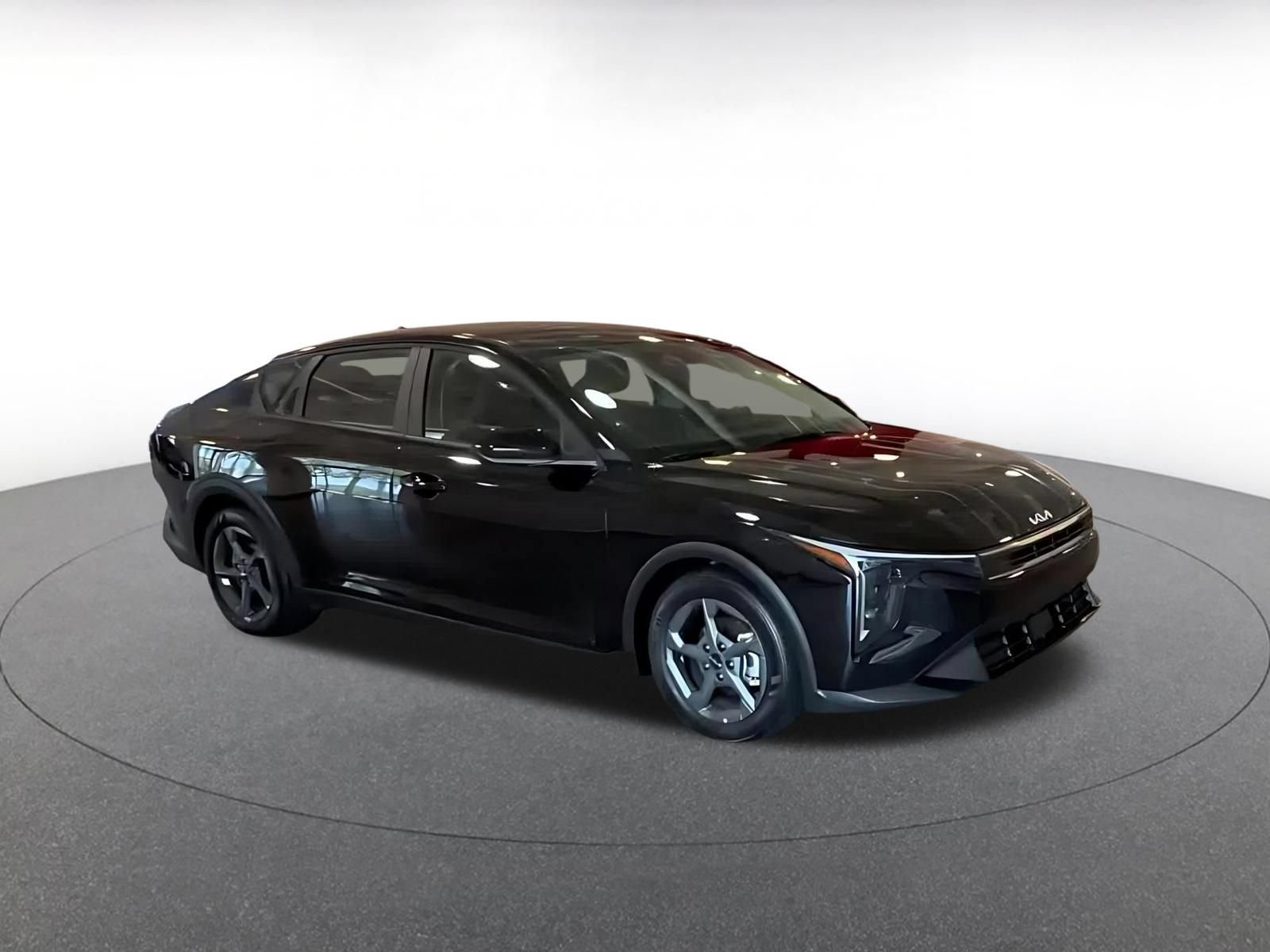 Used 2026 Kia K4 FWD image 2
