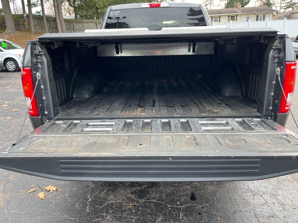 Used 2015 Ford F150 XLT w/ Equipment Group 301A Mid image 8