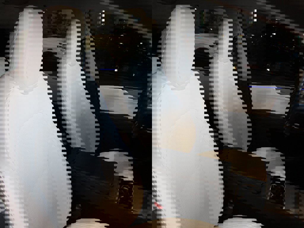 Used 2026 Tesla Model Y Long Range image 27