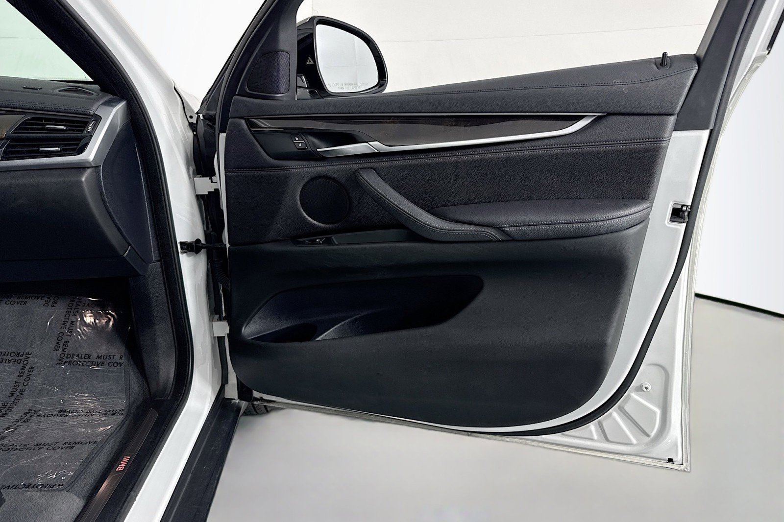 Used 2019 BMW X6 sDrive35i RWD image 24