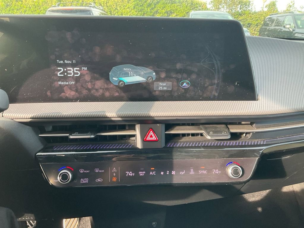 Used 2022 Kia EV6 GT-Line w/ GT-Line Suede Seat Package image 19