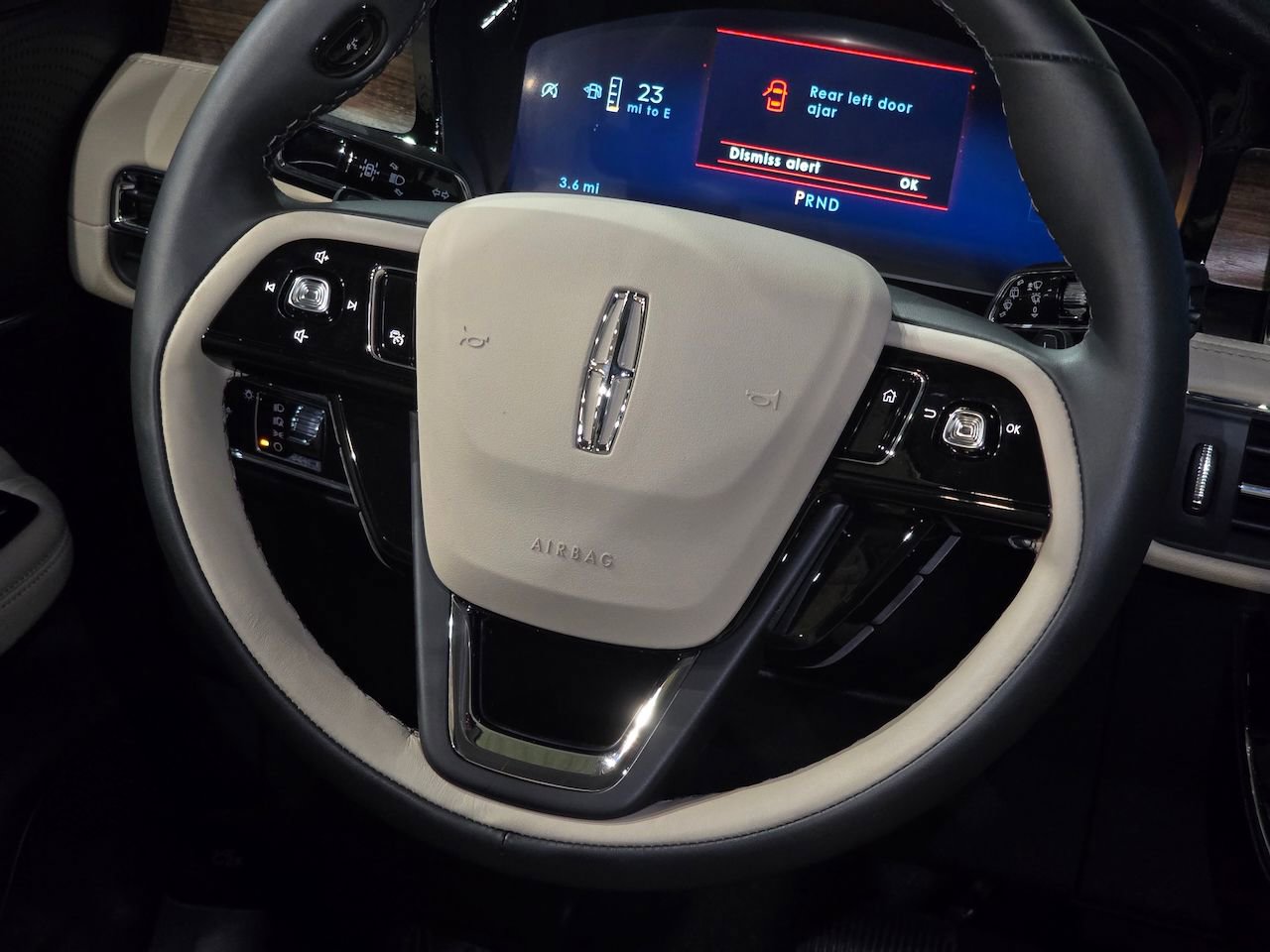New 2026 Lincoln Corsair Reserve AWD/4WD image 19