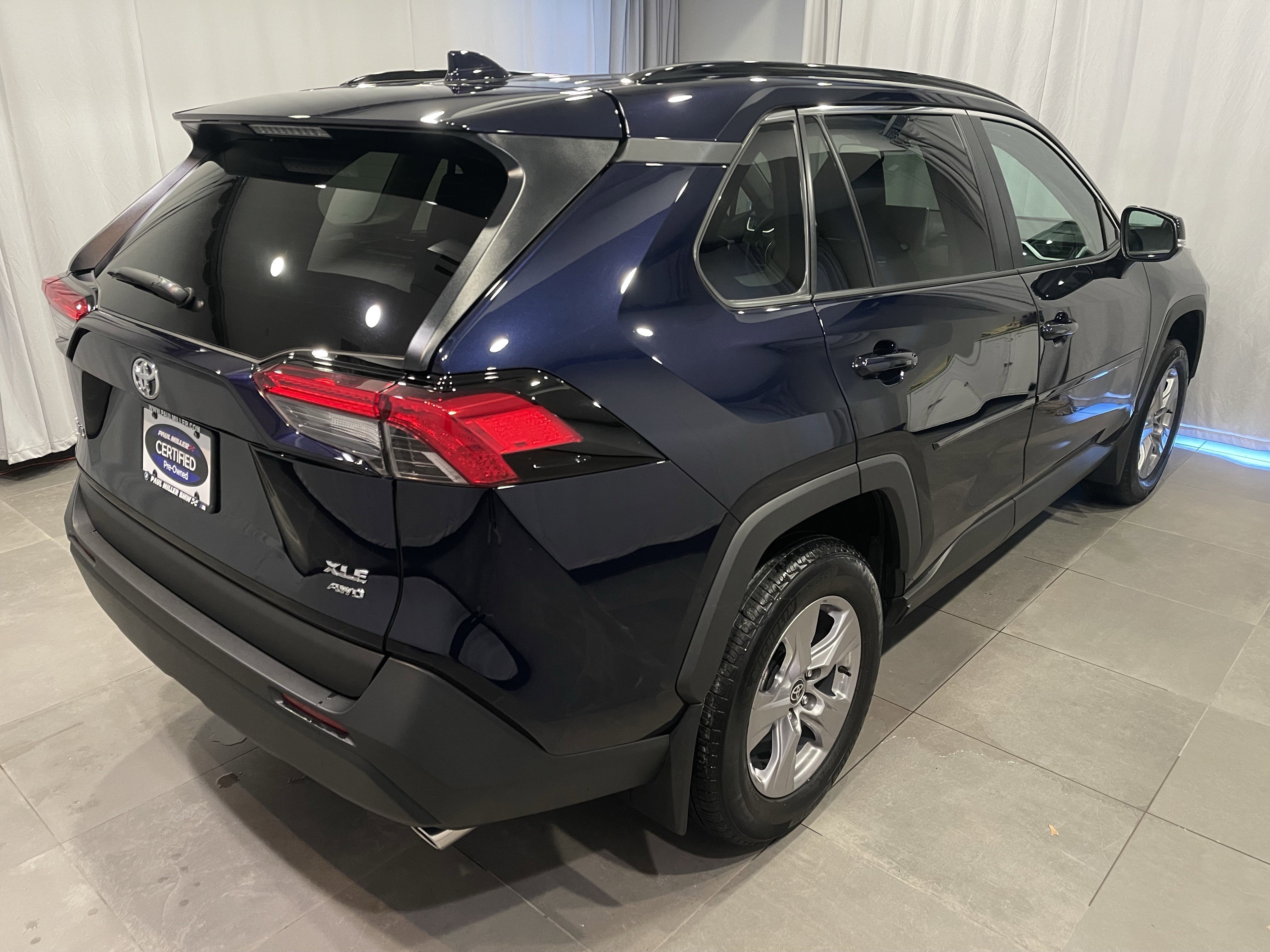 Used 2023 Toyota RAV4 XLE image 7