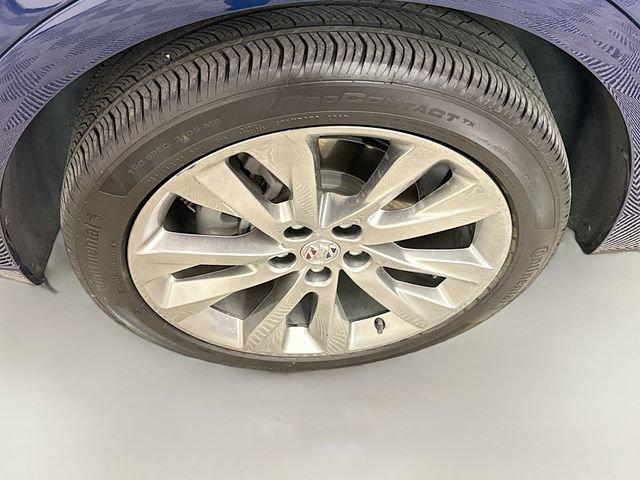 Used 2023 Buick Envision Avenir image 35