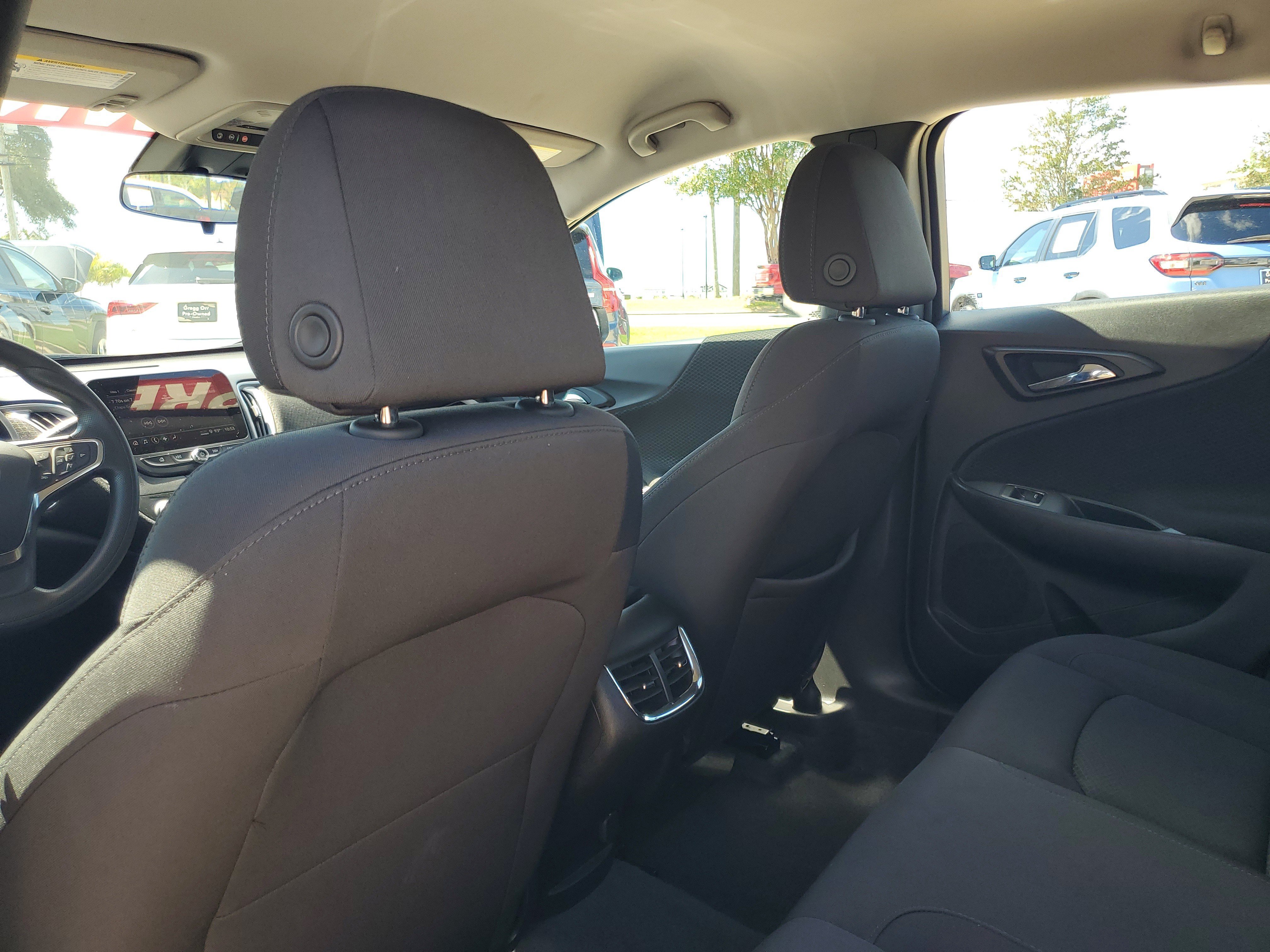 Used 2025 Chevrolet Malibu LT FWD image 27