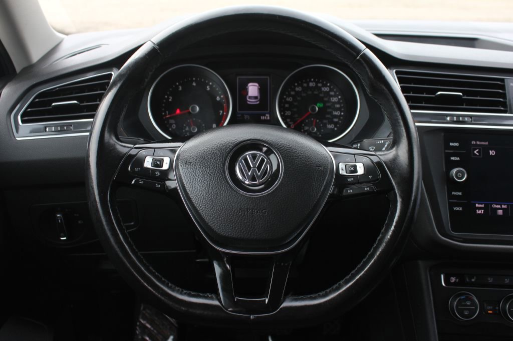 Used 2019 Volkswagen Tiguan SE image 11
