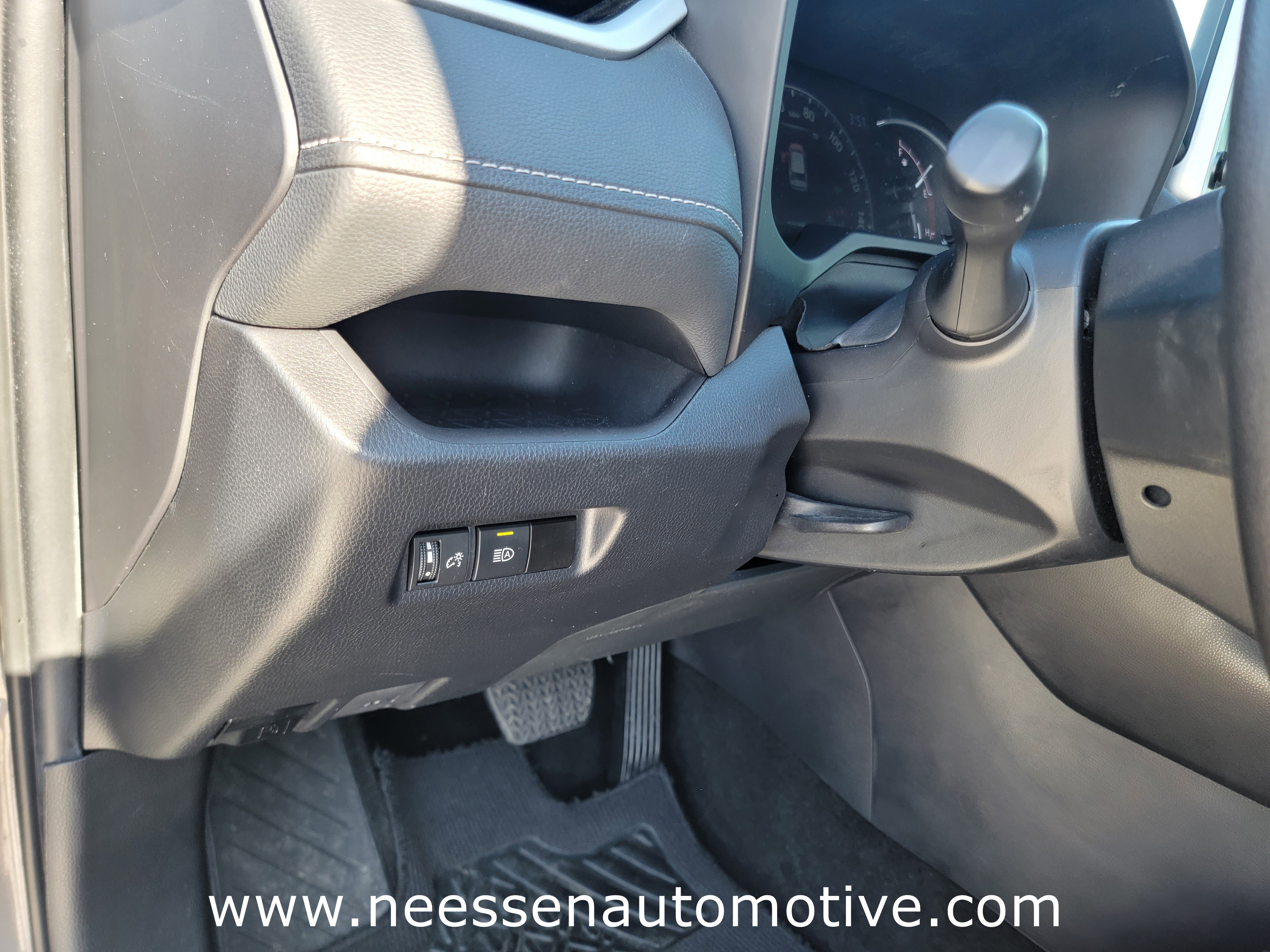 Used 2024 Toyota RAV4 XLE image 19