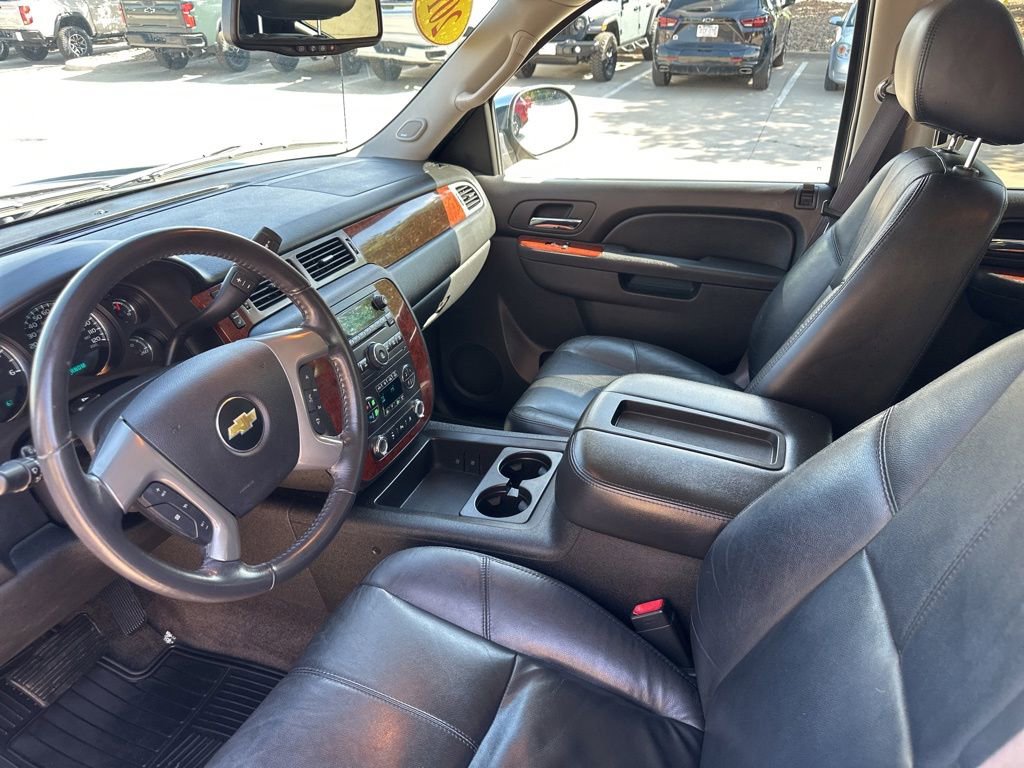 Used 2011 Chevrolet Avalanche LT w/ Texas Edition RWD image 14