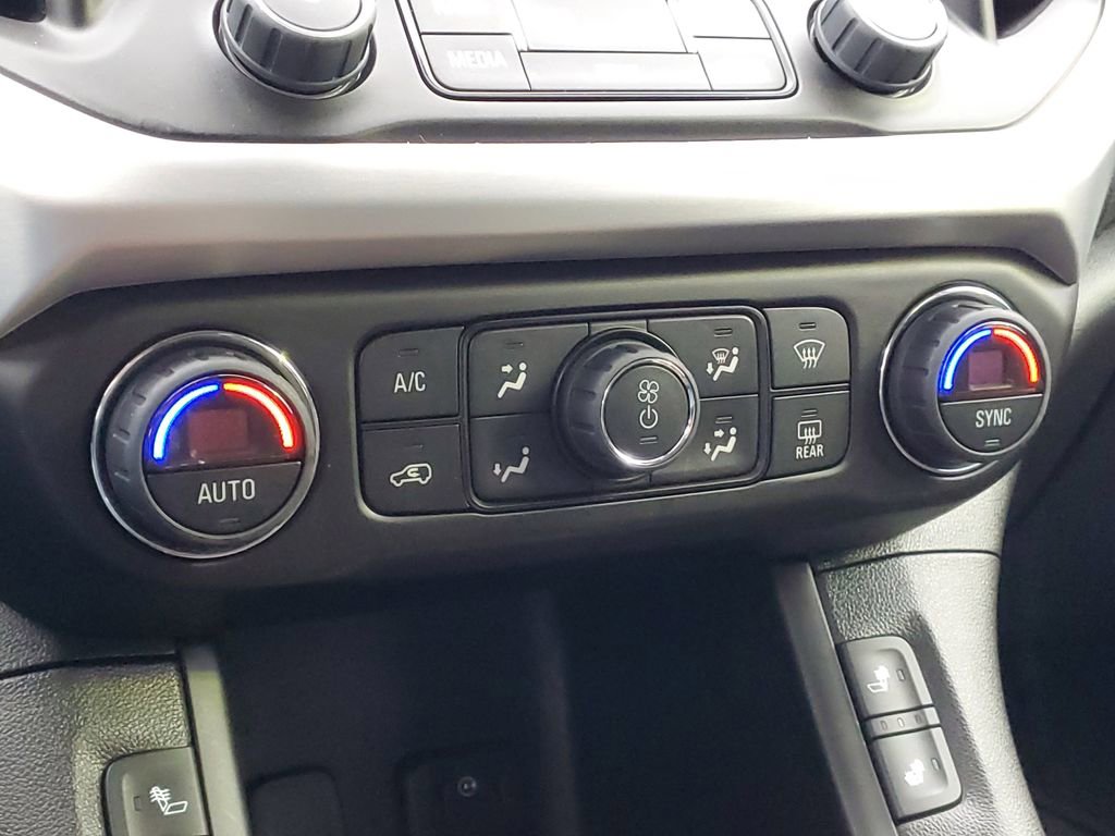 Used 2019 GMC Acadia SLE image 15