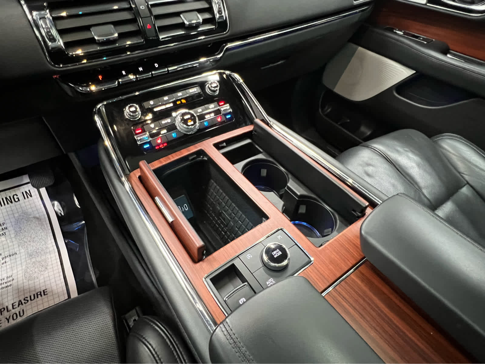 Used 2022 Lincoln Navigator L Reserve image 34