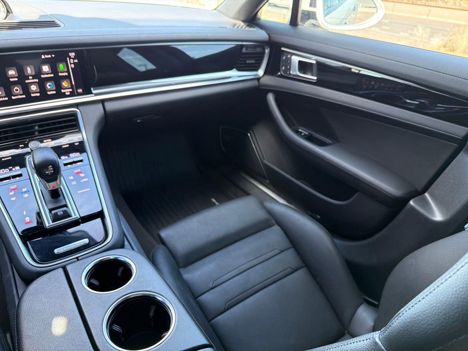 Used 2022 Porsche Panamera 4S AWD/4WD image 13
