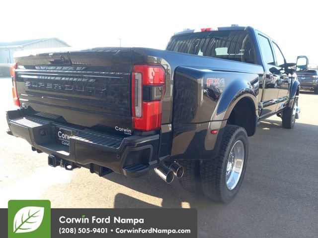 New 2026 Ford F450 Platinum w/ FX4 Off-Road Package image 3