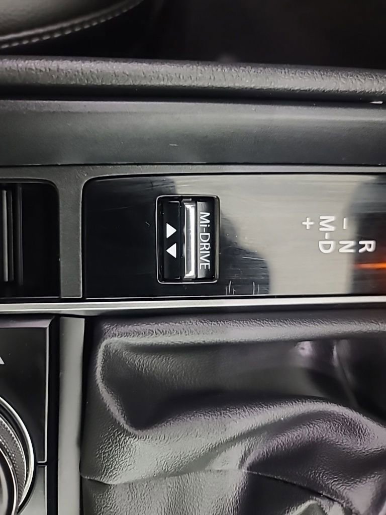 Used 2025 MAZDA CX-50 AWD 2.5 S w/ Premium Package image 35