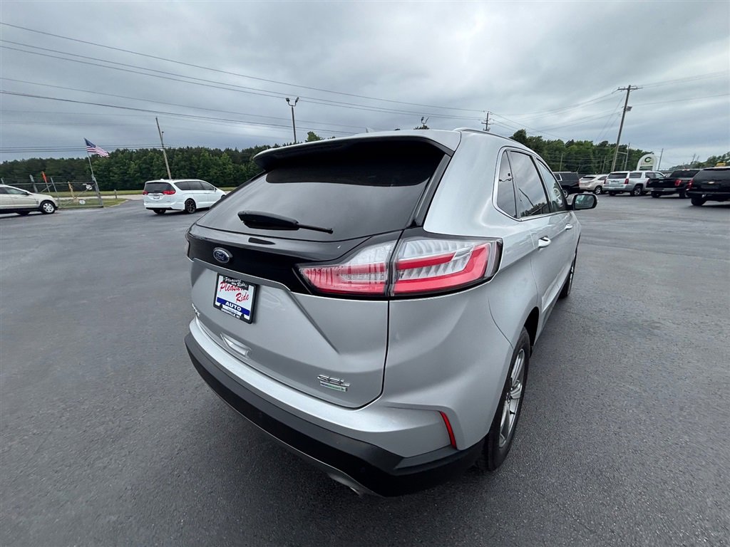 Used 2019 Ford Edge SEL w/ Equipment Group 201A FWD image 7
