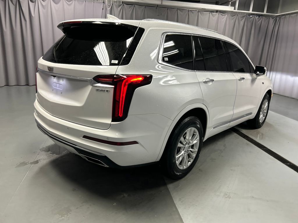 Used 2023 Cadillac XT6 Luxury image 7