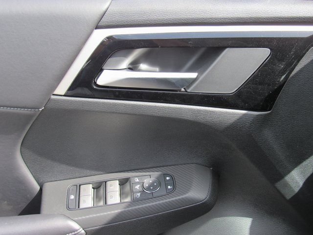 New 2025 Mitsubishi Outlander SE FWD image 12