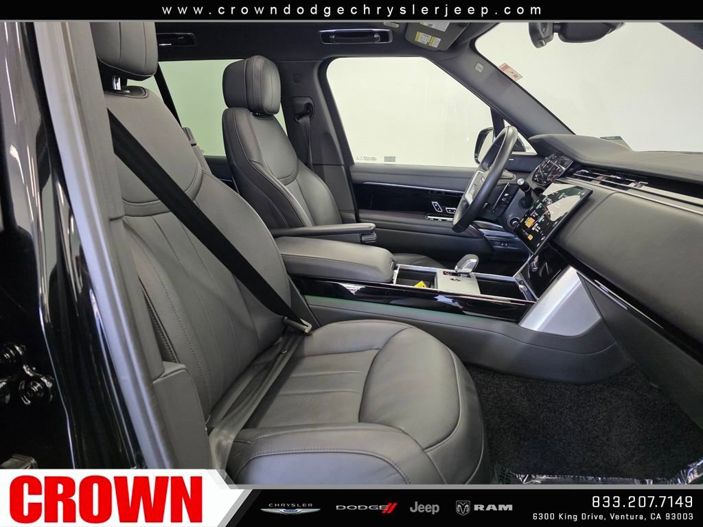 Used 2024 Land Rover Range Rover SE image 11