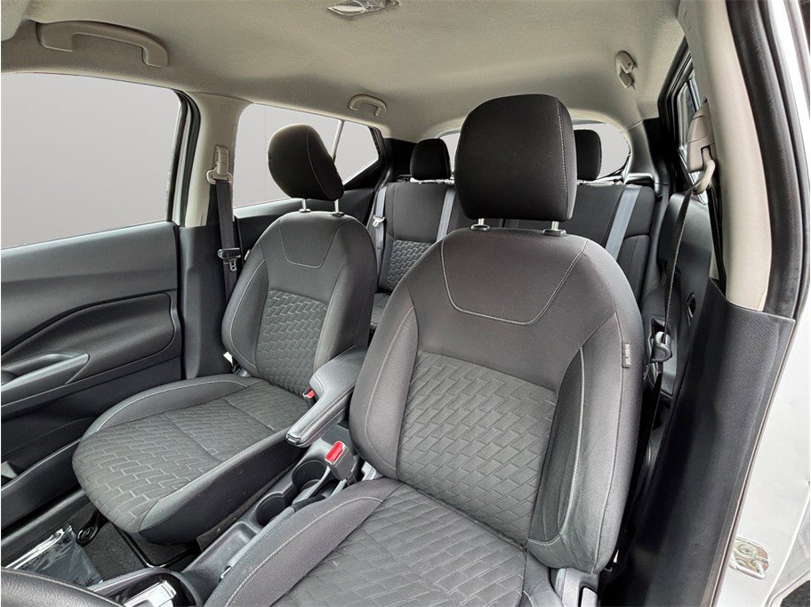 Used 2021 Nissan Kicks S FWD image 16