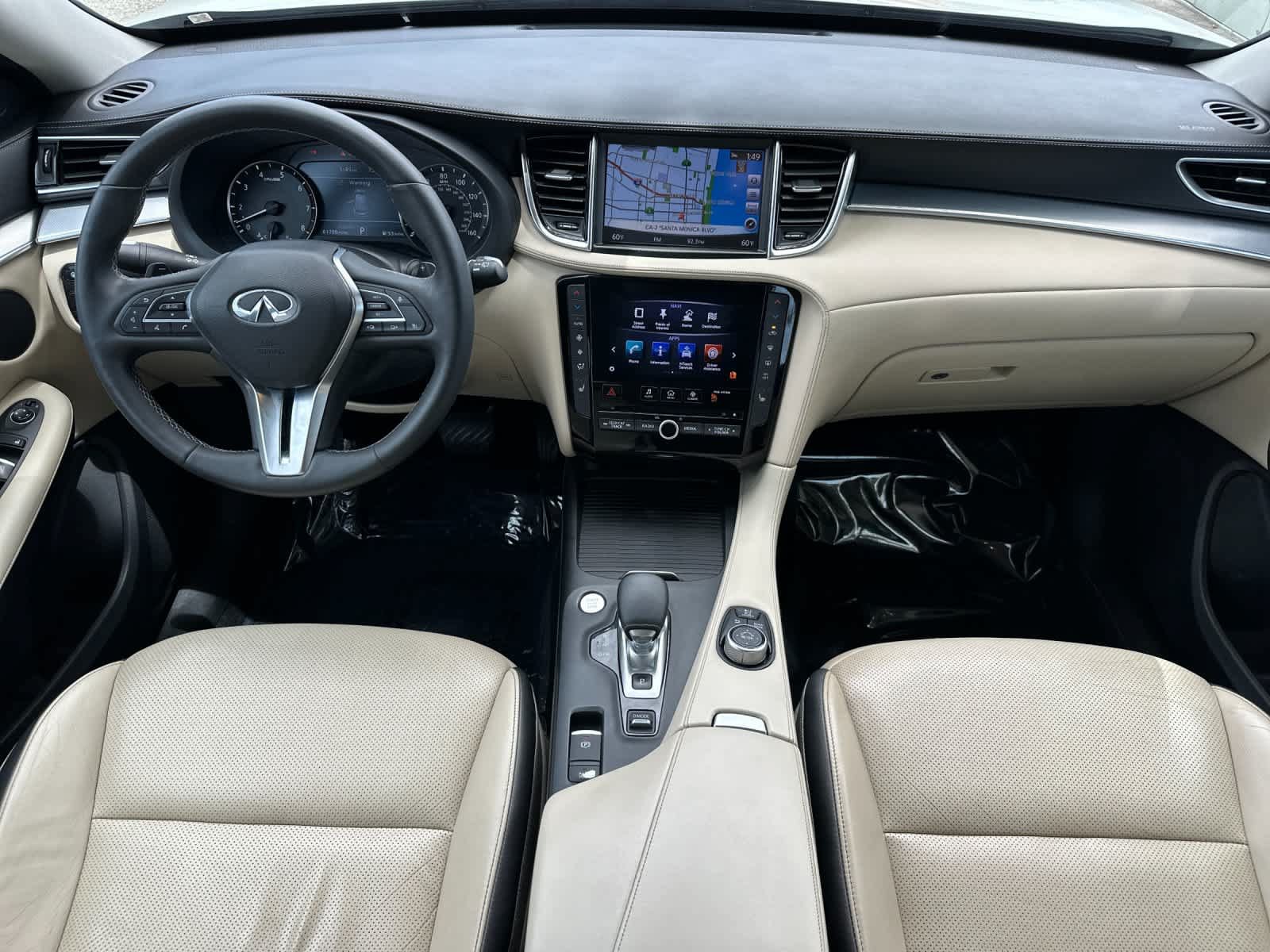 Used 2019 INFINITI QX50 Essential w/ Premium Heat Package FWD image 3