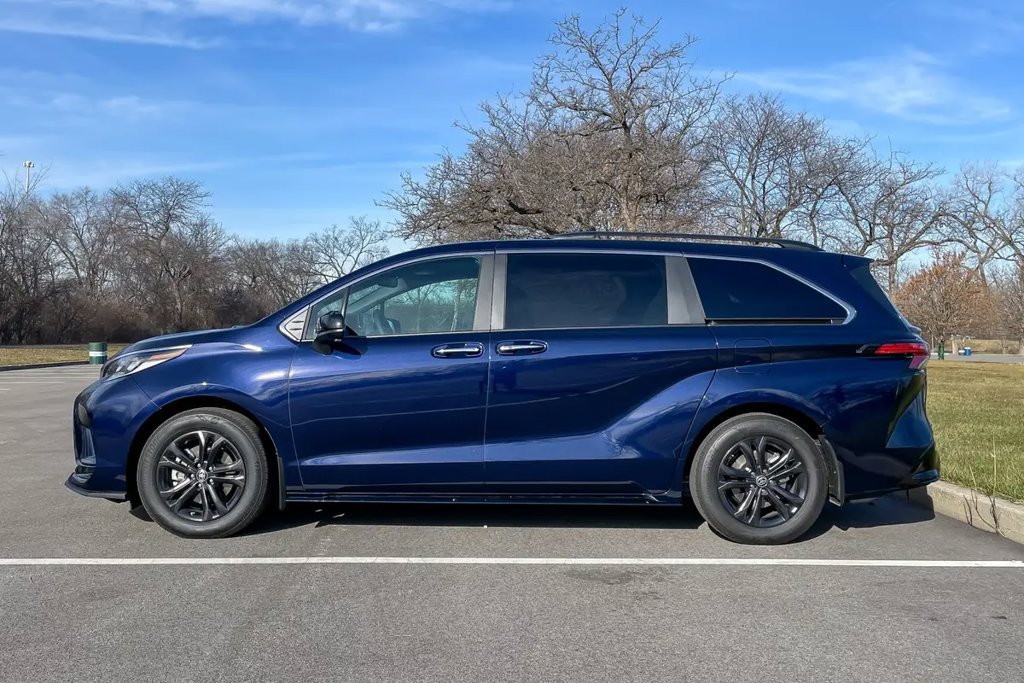 Used 2024 Toyota Sienna XLE