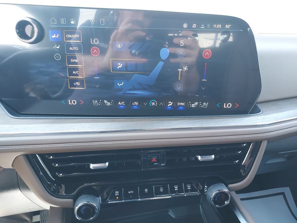 New 2026 Chevrolet Tahoe High Country AWD/4WD image 25
