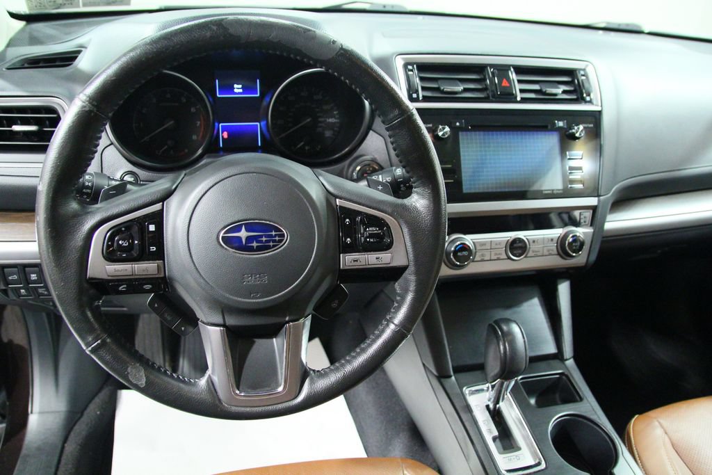 Used 2017 Subaru Outback 3.6R Touring AWD/4WD image 18