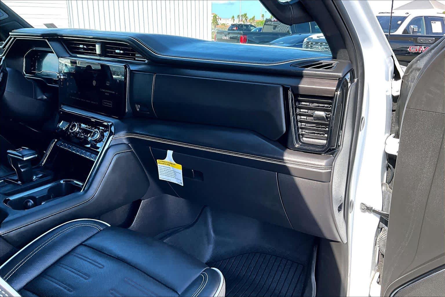 Certified 2024 GMC Sierra 1500 AT4X w/ AT4X AEV Edition AWD/4WD image 32