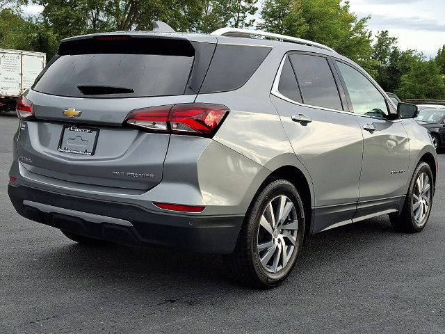 Used 2023 Chevrolet Equinox Premier AWD/4WD image 9