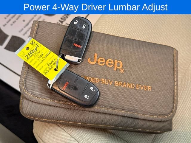 Used 2016 Jeep Grand Cherokee Laredo w/ Quick Order Package 23E AWD/4WD image 25