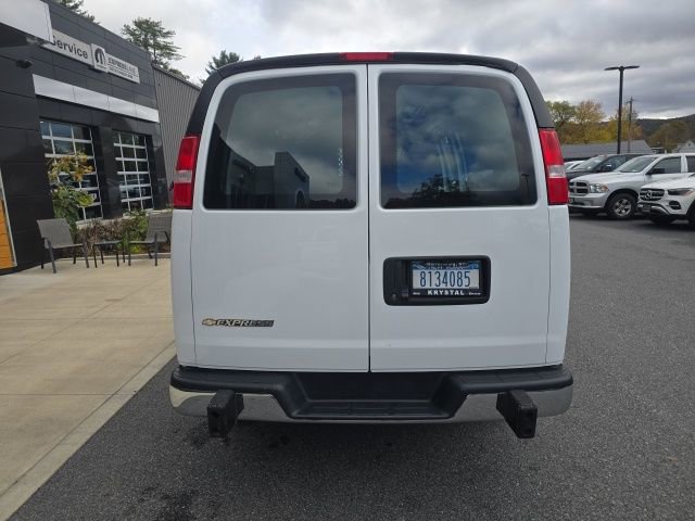 Used 2024 Chevrolet Express 2500 w/ Driver Convenience Package image 5