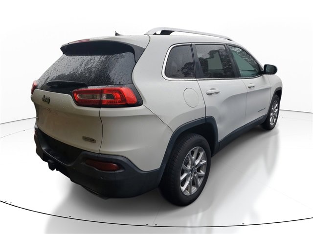 Used 2015 Jeep Cherokee Latitude w/ Cold Weather Group image 5