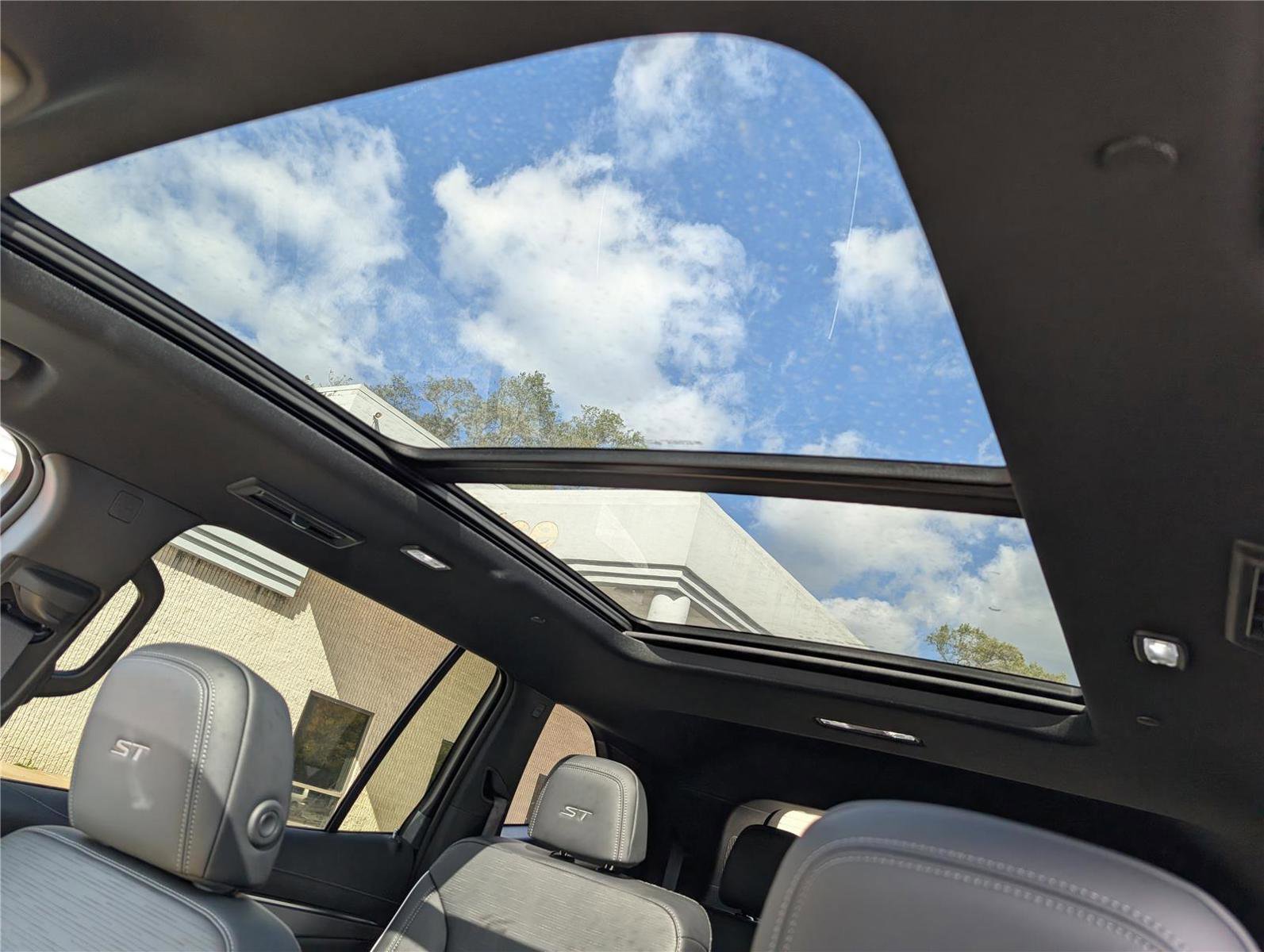 New 2026 Buick Enclave Sport Touring w/ Power Package image 19