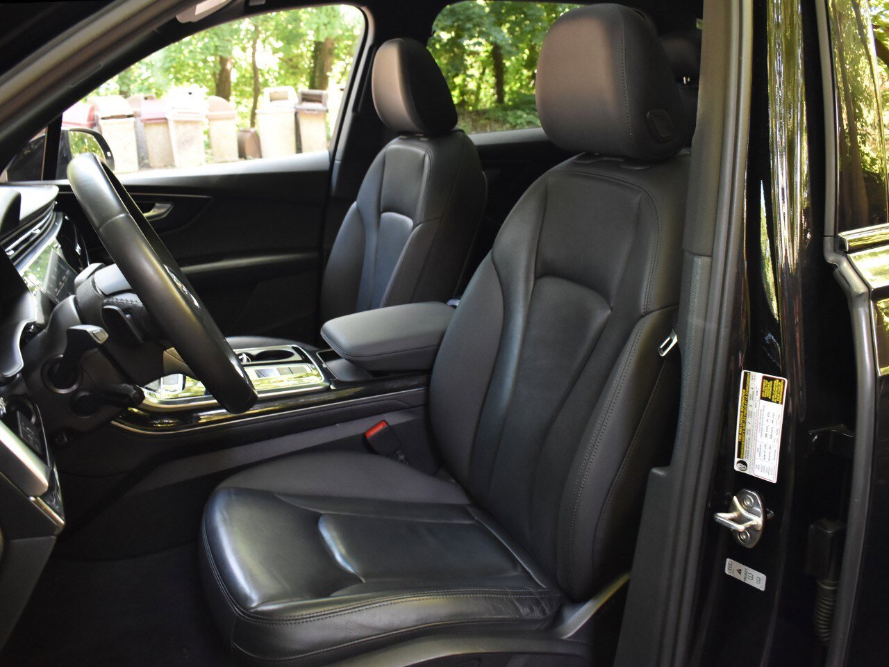 Used 2023 Audi Q7 3.0T Premium Plus w/ Premium Plus Package AWD/4WD image 14