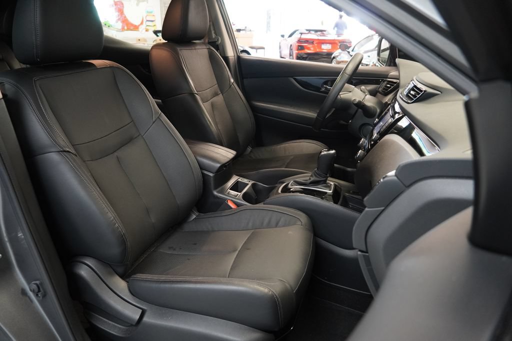 Used 2019 Nissan Rogue Sport SL w/ Premium Package AWD/4WD image 31
