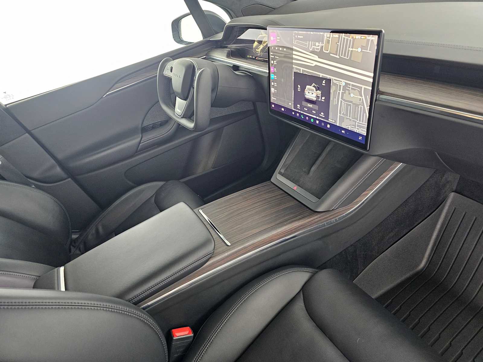 Used 2022 Tesla Model X image 11