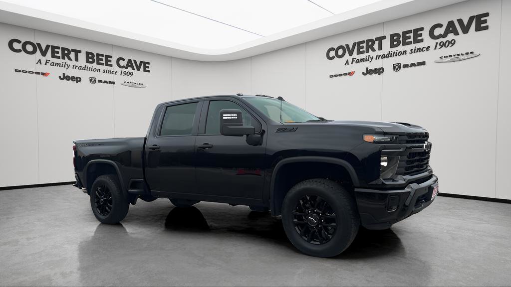 Used 2025 Chevrolet Silverado 2500 Custom w/ Custom Value Package image 1