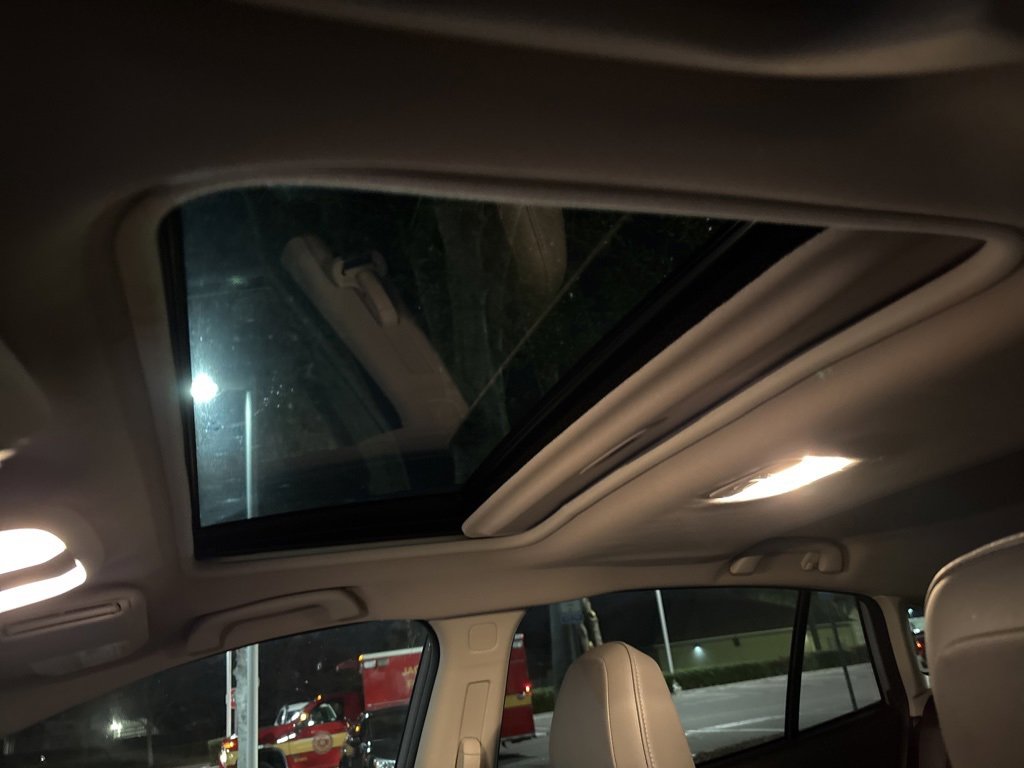 Used 2022 Subaru Crosstrek 2.5i Sport w/ Moonroof Package image 4