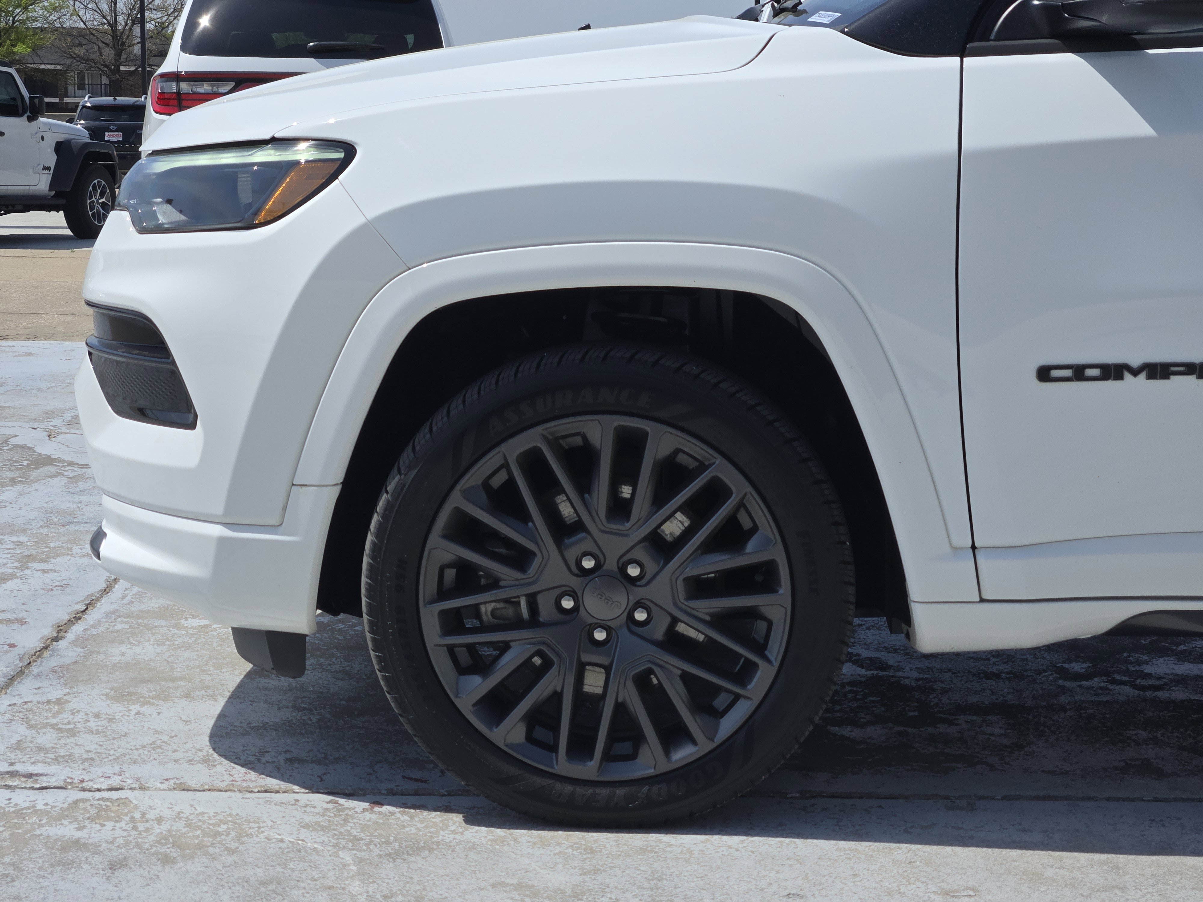 Used 2023 Jeep Compass High Altitude AWD/4WD image 9