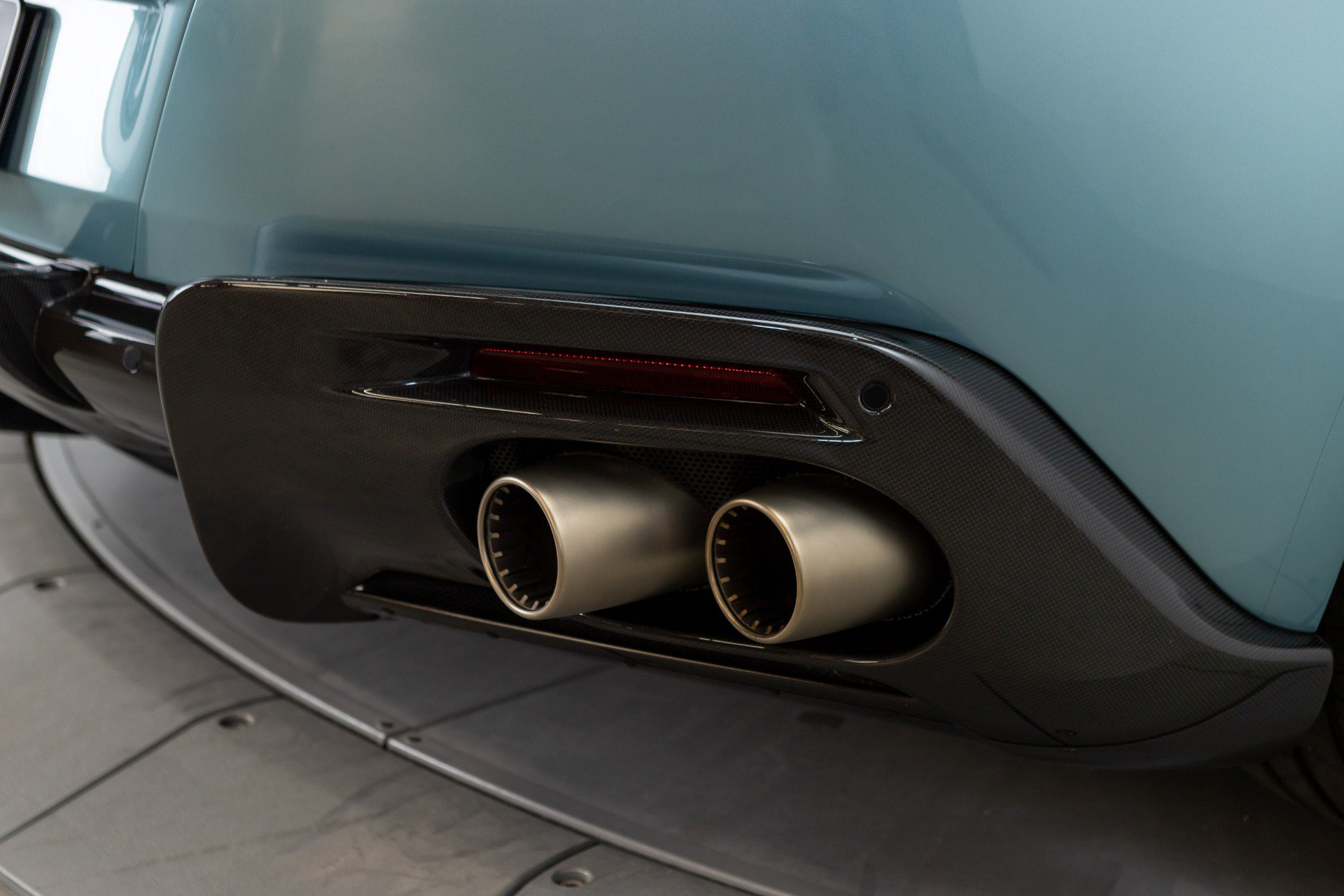 Certified 2024 Ferrari Roma Spider RWD image 92