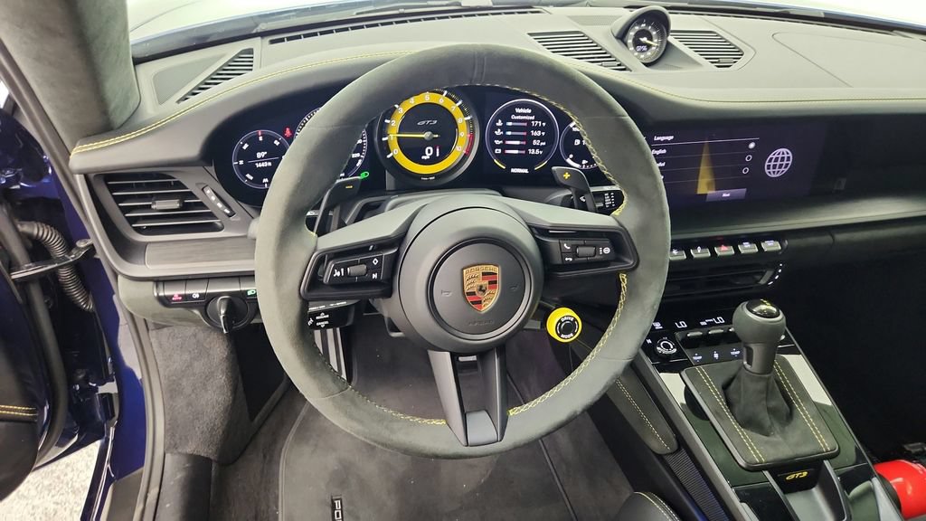 Used 2024 Porsche 911 GT3 RWD image 39