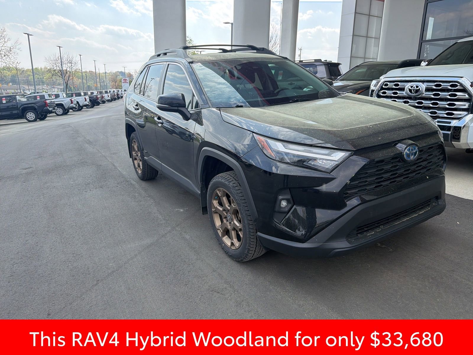 Used 2024 Toyota RAV4 AWD Hybrid image 3