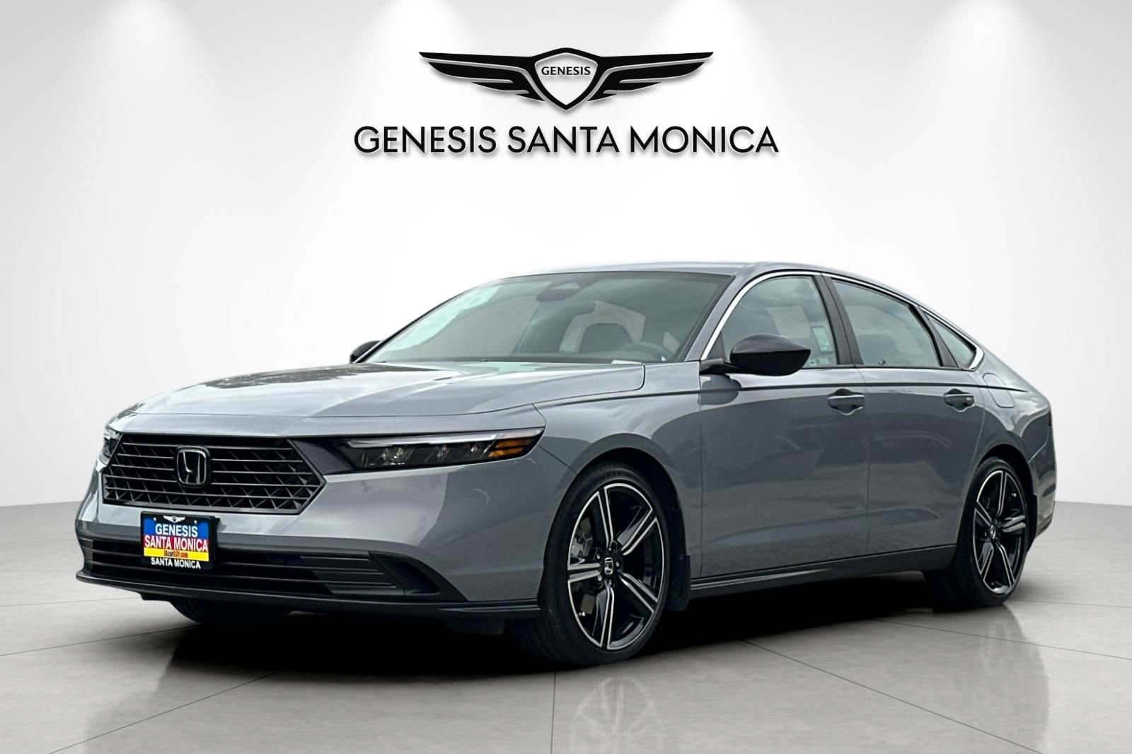 Used 2025 Honda Accord Sport image 9