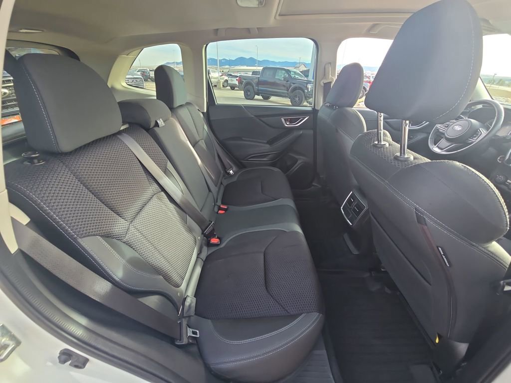 Used 2021 Subaru Forester Premium AWD/4WD image 11