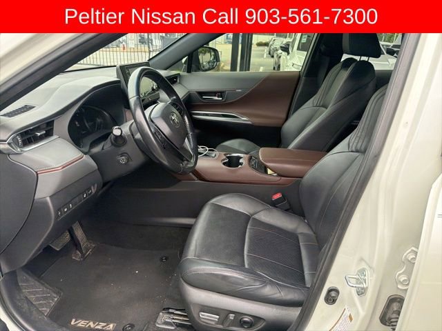 Used 2021 Toyota Venza XLE w/ Softex Package AWD/4WD image 7