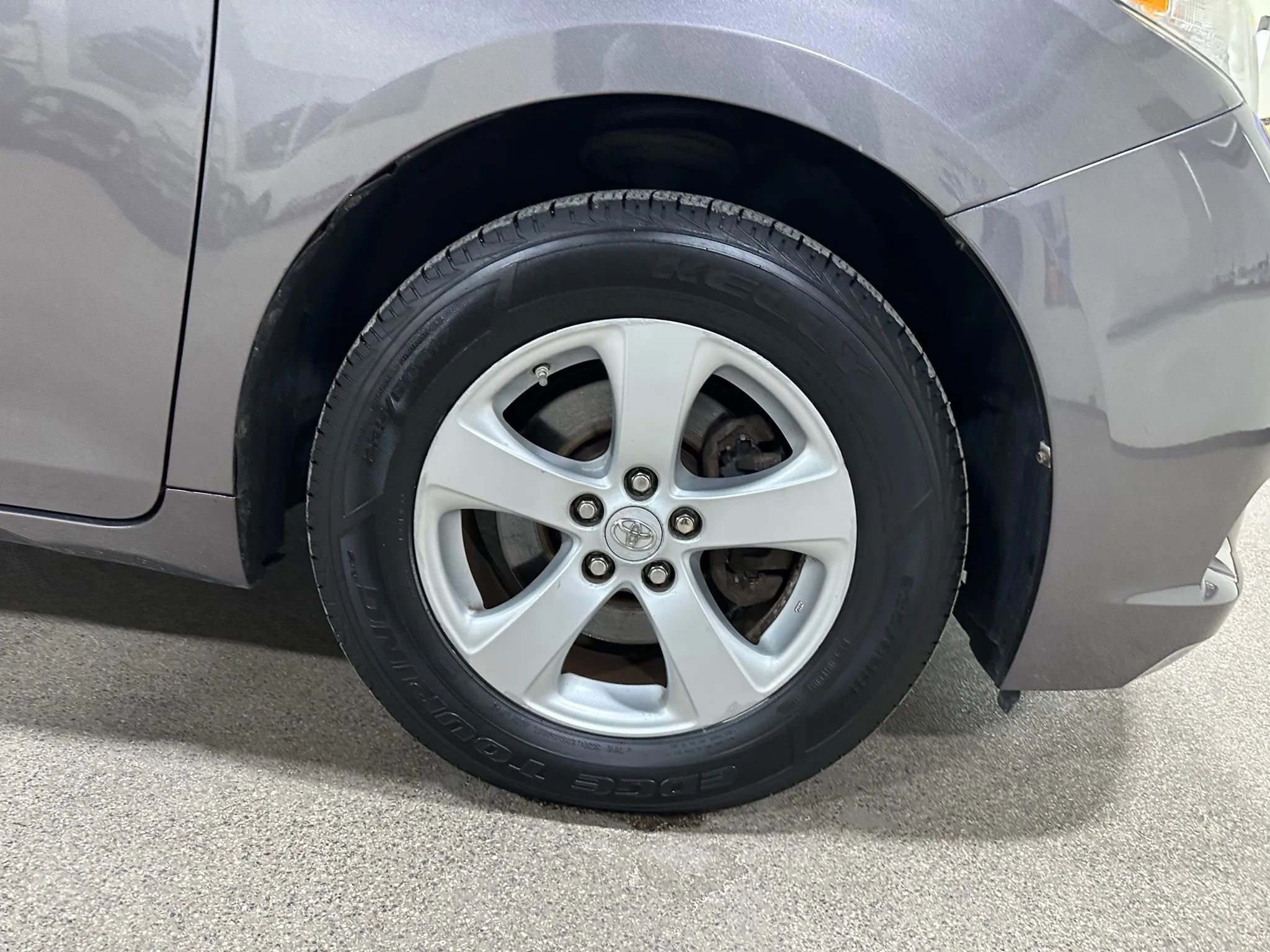 Used 2012 Toyota Sienna image 55