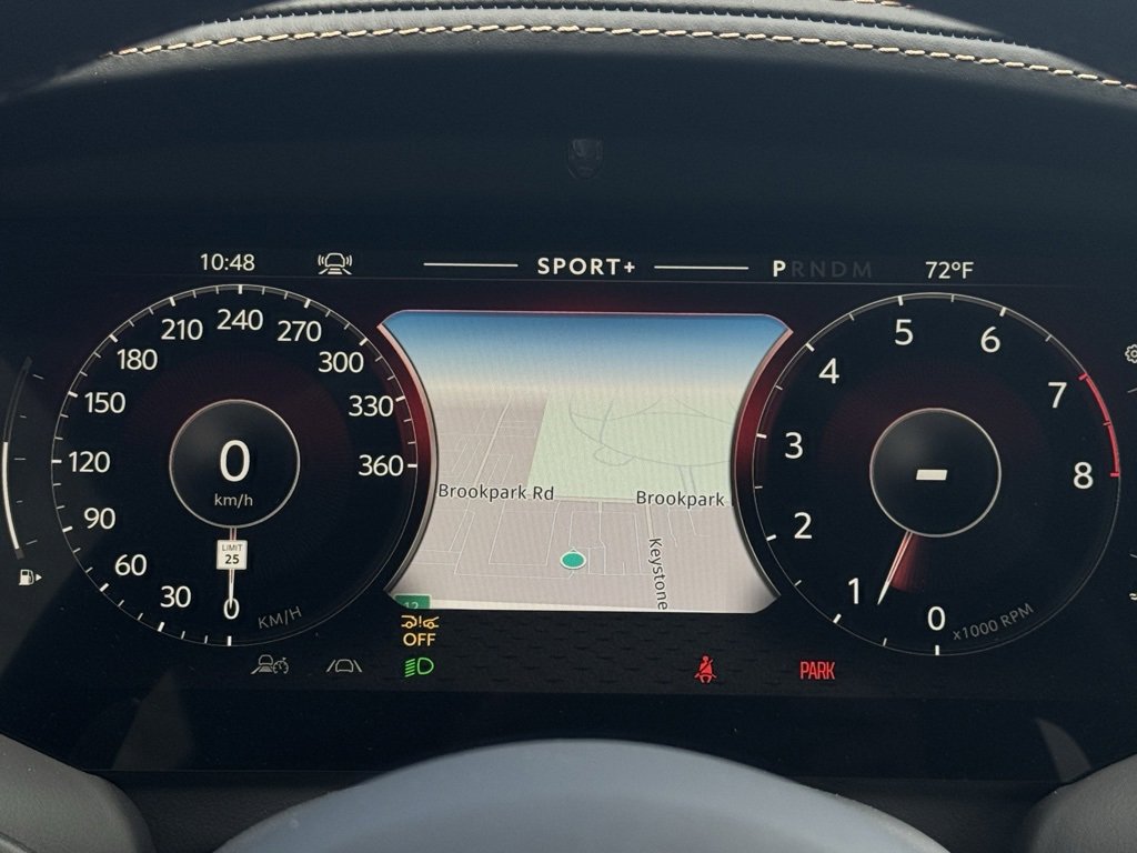 Used 2025 Aston Martin DB12 Coupe image 32