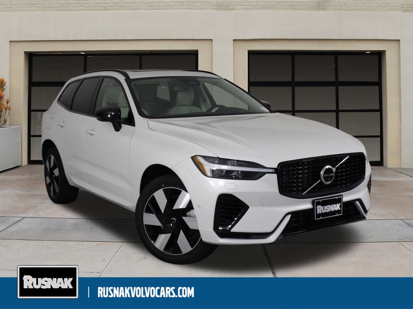 New 2025 Volvo XC60 T8 Plus w/ Protection Package Premier