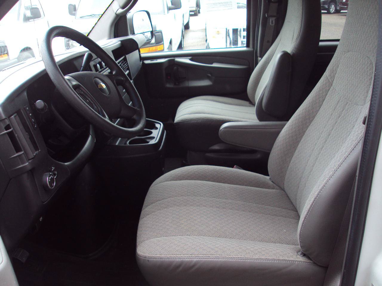 Used 2013 Chevrolet Express 1500 LT w/ LT Preferred Equipment Group AWD/4WD image 18