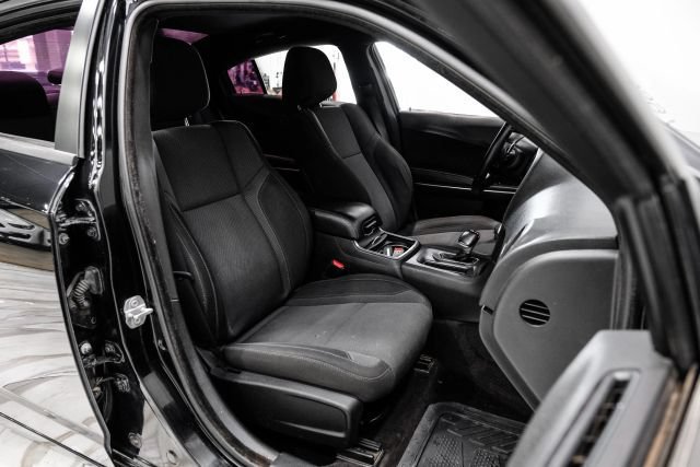 Used 2018 Dodge Charger R/T RWD image 33