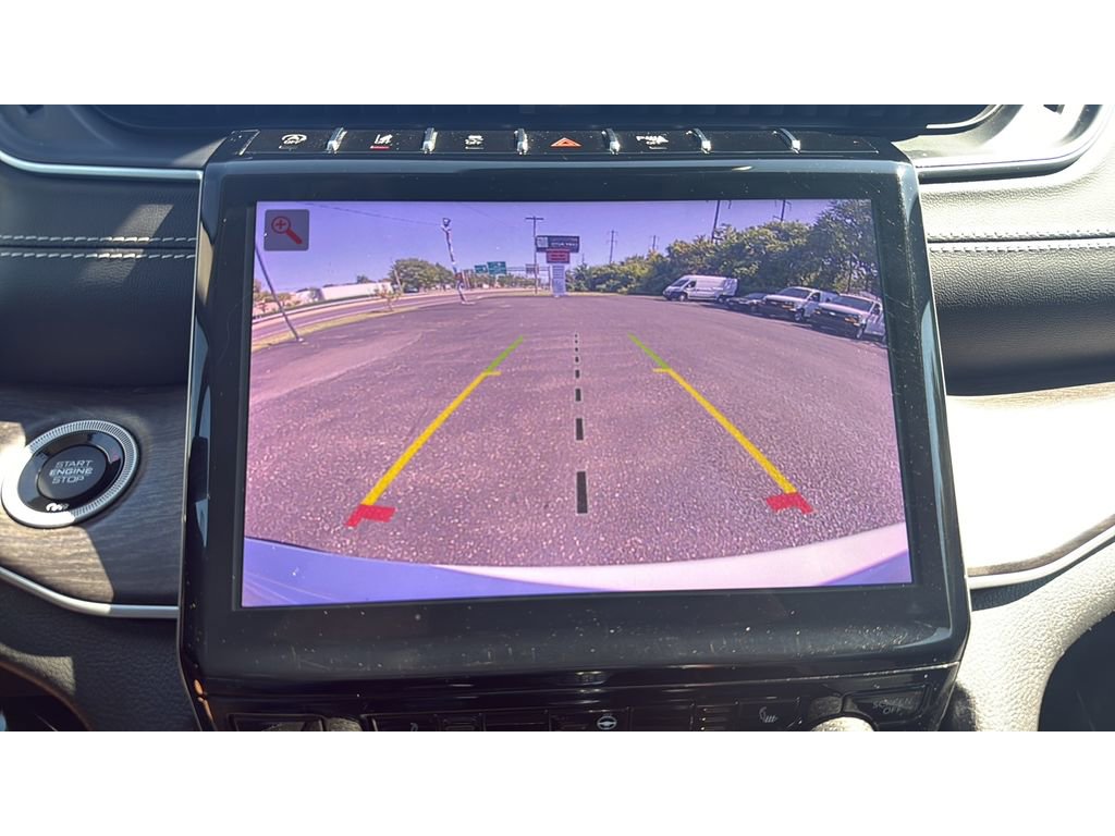 Used 2023 Jeep Grand Cherokee Limited image 16